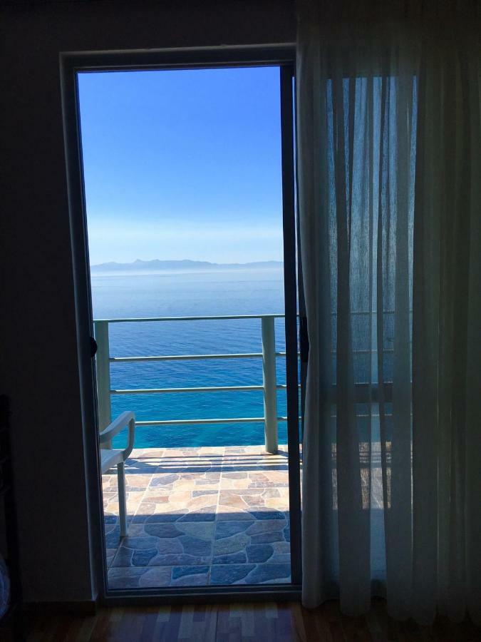 Resort Ria Mare Qeparo